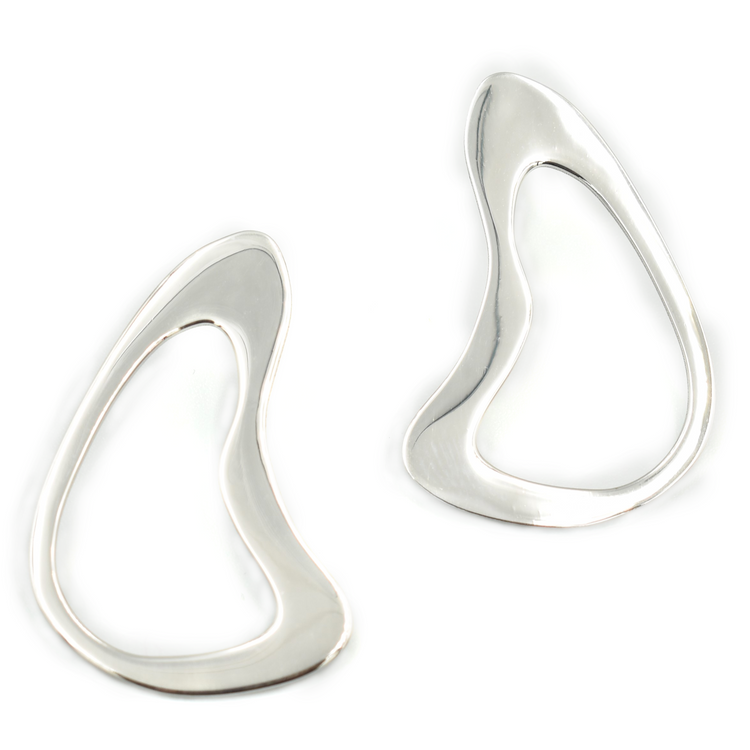 NEMA FLUID — Ασημένια sculptural σκουλαρίκια