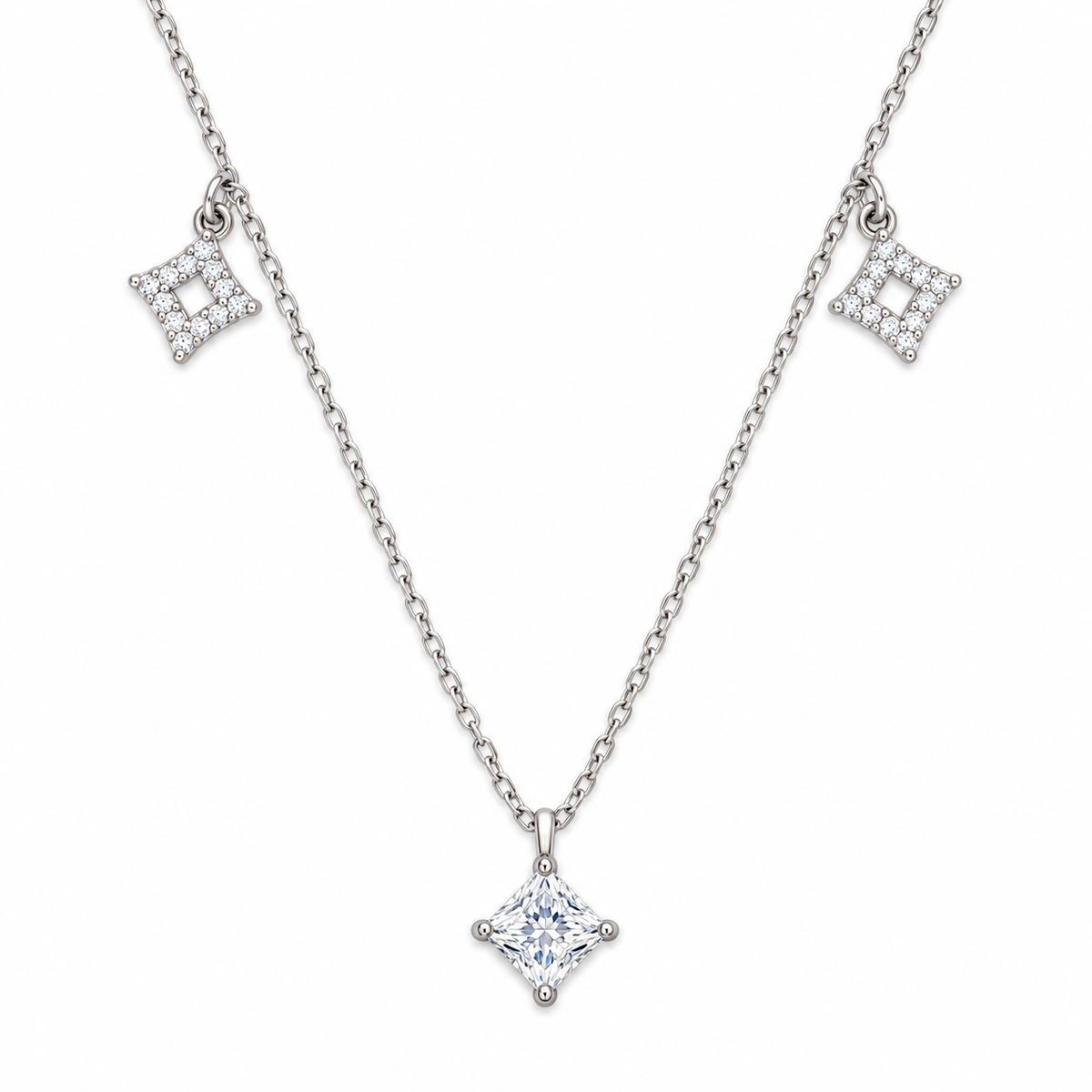 DIAMOND CHARM TRIO — ΚΟΛΙΕ ΑΣΗΜΙ 925 ΜΕ ΡΟΜΒΟΥΣ ΖΙΡΚΟΝΙΑ ΚΑΤΑ ΜΗΚΟΣ ΑΛΥΣΙΔΑΣ