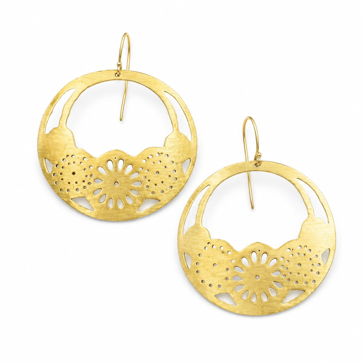 GOLDEN MANDALA — ΚΡΕΜΑΣΤΑ ΣΚΟΥΛΑΡΙΚΙΑ ΑΣΗΜΙ 925 ΜΕ ΕΠΙΧΡΥΣΩΣΗ 18Κ