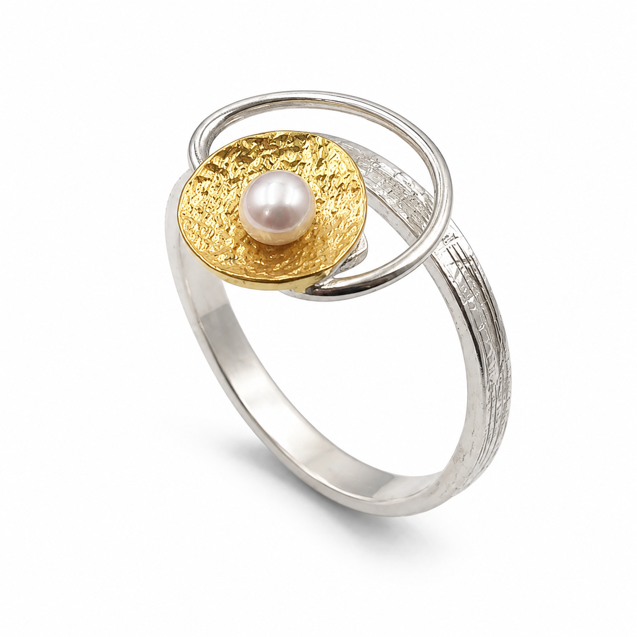 HALO PEARL — ΔΑΧΤΥΛΙΔΙ ΑΣΗΜΙ 925 ΔΙΧΡΩΜΟ ΚΥΚΛΙΚΟ ΣΧΕΔΙΟ ΜΕ ΕΠΙΧΡΥΣΟ ΔΙΣΚΟ ΚΑΙ ΜΑΡΓΑΡΙΤΑΡΙ