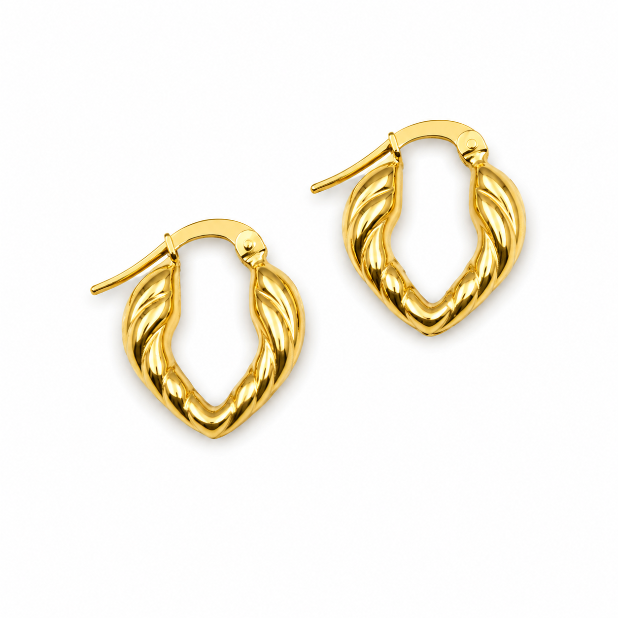 TWISTED HEART HOOPS — ΣΚΟΥΛΑΡΙΚΙΑ ΚΡΙΚΟΙ ΑΣΗΜΙ 925 ΕΠΙΧΡΥΣΑ ΣΧΗΜΑ ΚΑΡΔΙΑΣ ΣΤΡΙΦΤΗ ΥΦΗ