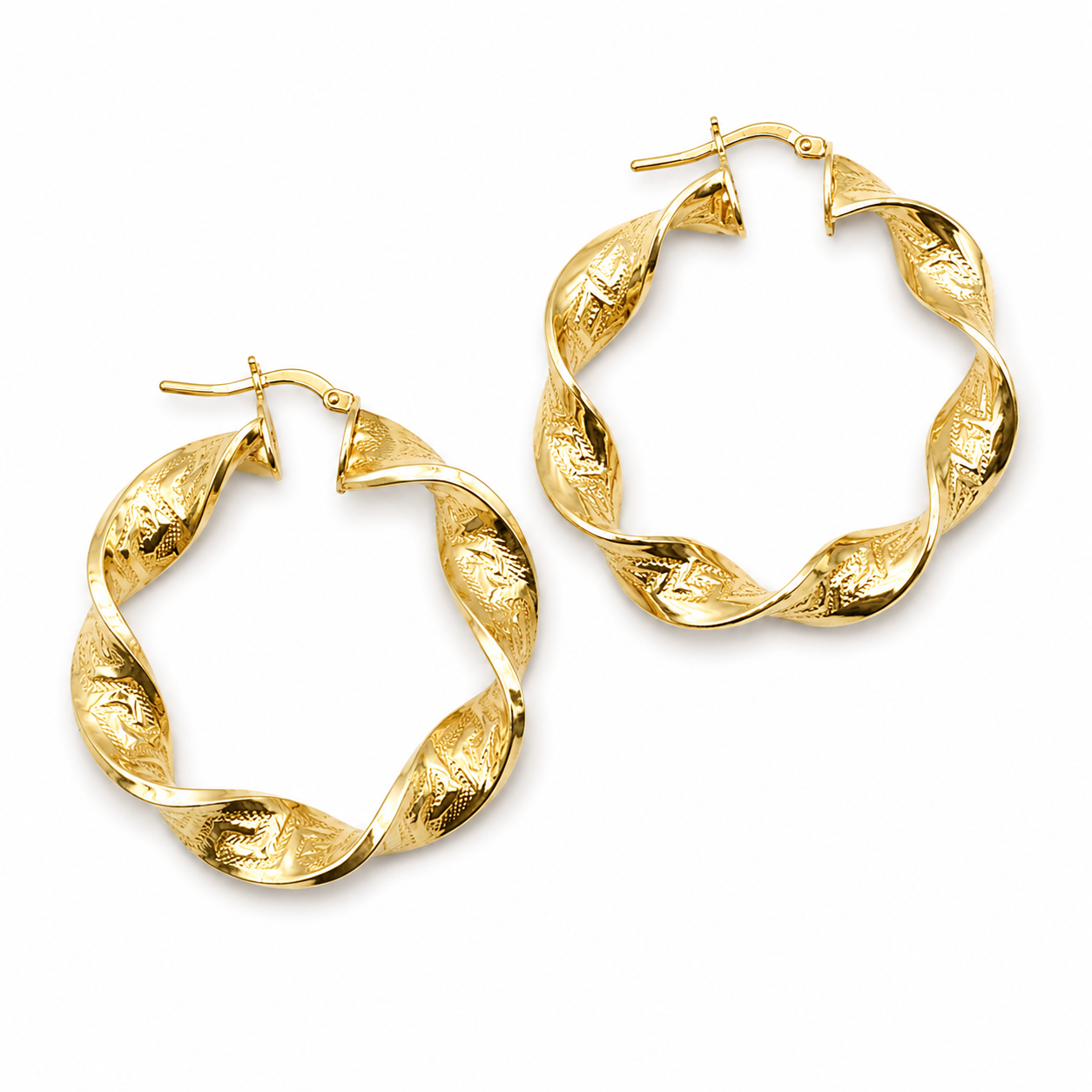 TWISTED RIBBON HOOPS — ΣΚΟΥΛΑΡΙΚΙΑ ΚΡΙΚΟΙ ΑΣΗΜΙ 925 ΕΠΙΧΡΥΣΑ ΣΤΡΙΦΤΗ ΤΑΙΝΙΑ ΜΕ ΑΝΑΓΛΥΦΟ ΣΧΕΔΙΟ DESCRIPTION:
