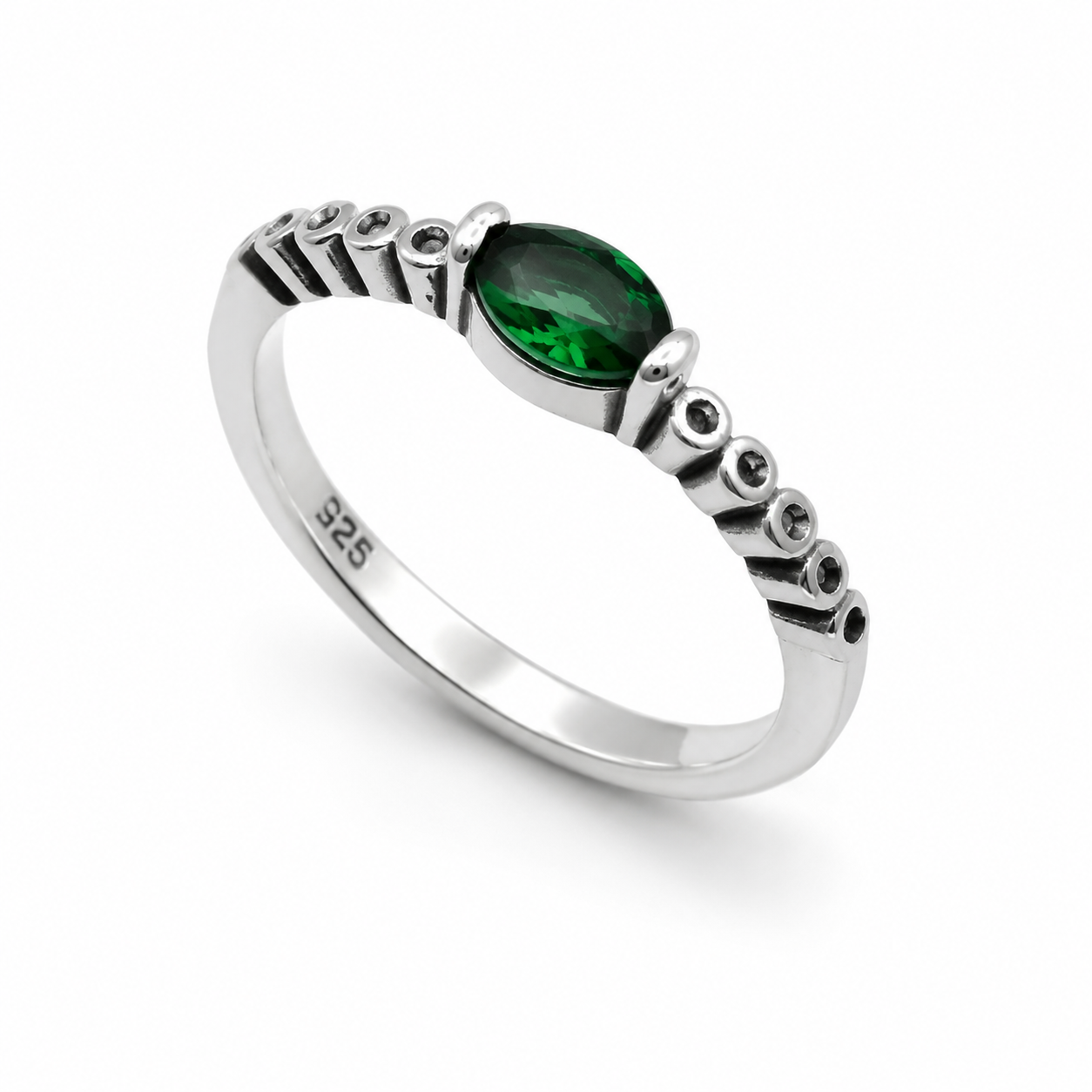 GREEN MARQUISE RING — ΔΑΧΤΥΛΙΔΙ ΑΣΗΜΙ 925 ΜΕ ΠΡΑΣΙΝΟ ΖΙΡΓΚΟΝ