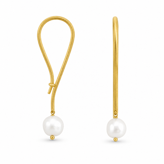 LONG HOOK PEARL — ΣΚΟΥΛΑΡΙΚΙΑ ΑΣΗΜΙ 925 ΕΠΙΧΡΥΣΟ ΜΕ ΦΥΣΙΚΟ ΜΑΡΓΑΡΙΤΑΡΙ