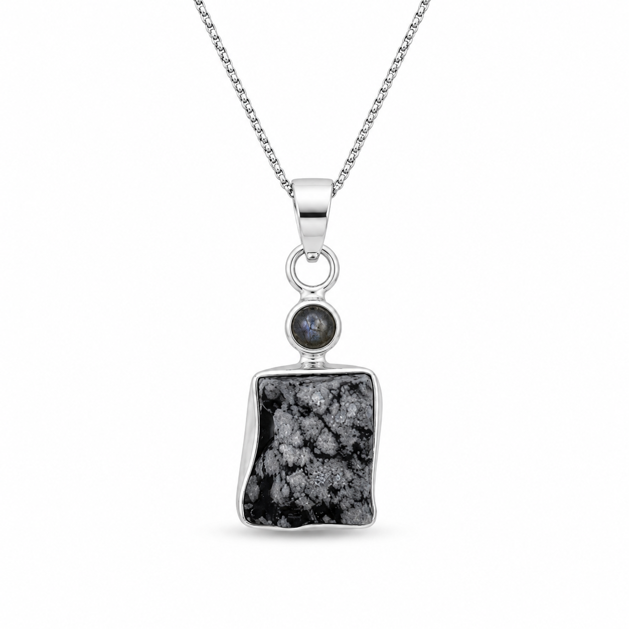 SNOWFLAKE OBSIDIAN LABRADORITE NECKLACE — ΚΟΛΙΕ ΑΣΗΜΙ 925 ΜΕ ΛΑΜΠΡΑΝΤΟΡΙΤΗ ΚΑΙ ΧΙΟΝΙΣΜΕΝΟ ΟΨΙΔΙΑΝΟ