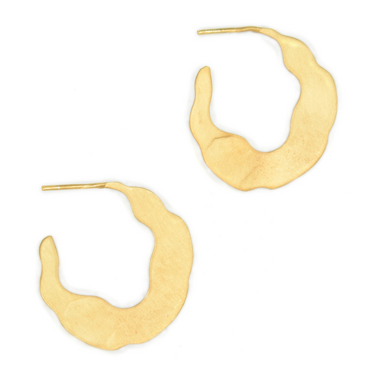 NUVIA CURVE — Μικροί κυματιστοί χρυσοί κρίκοι