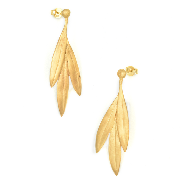 NUVIA LEAF — Μακριά χρυσά sculptural σκουλαρίκια