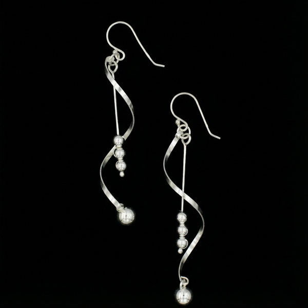 ΚΡΕΜΑΣΤΑ ΣΚΟΥΛΑΡΙΚΙΑ